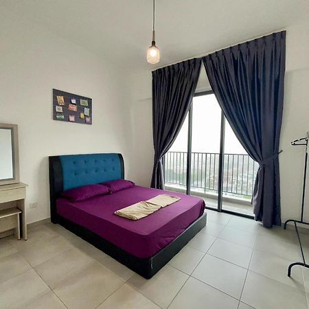 Sandakan Homestay Sea-Forest View Apartment 2R2B 海森雙景公寓 Exterior photo