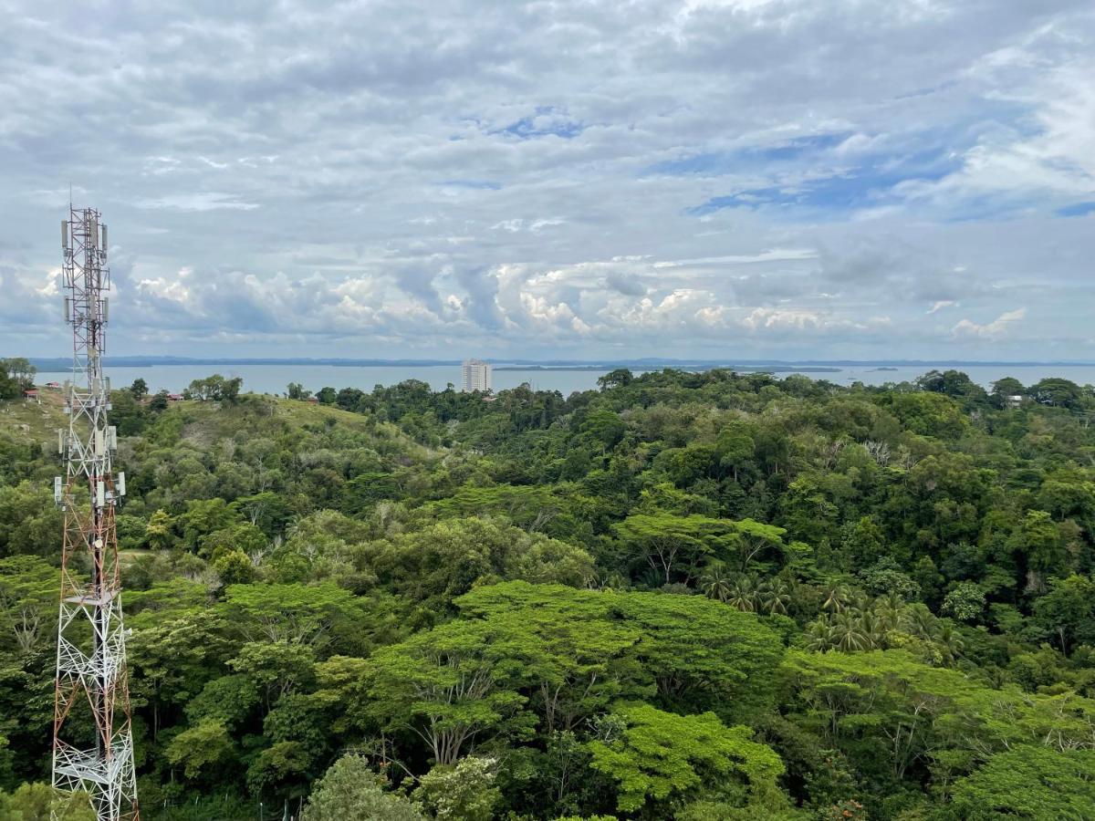 Sandakan Homestay Sea-Forest View Apartment 2R2B 海森雙景公寓 Exterior photo