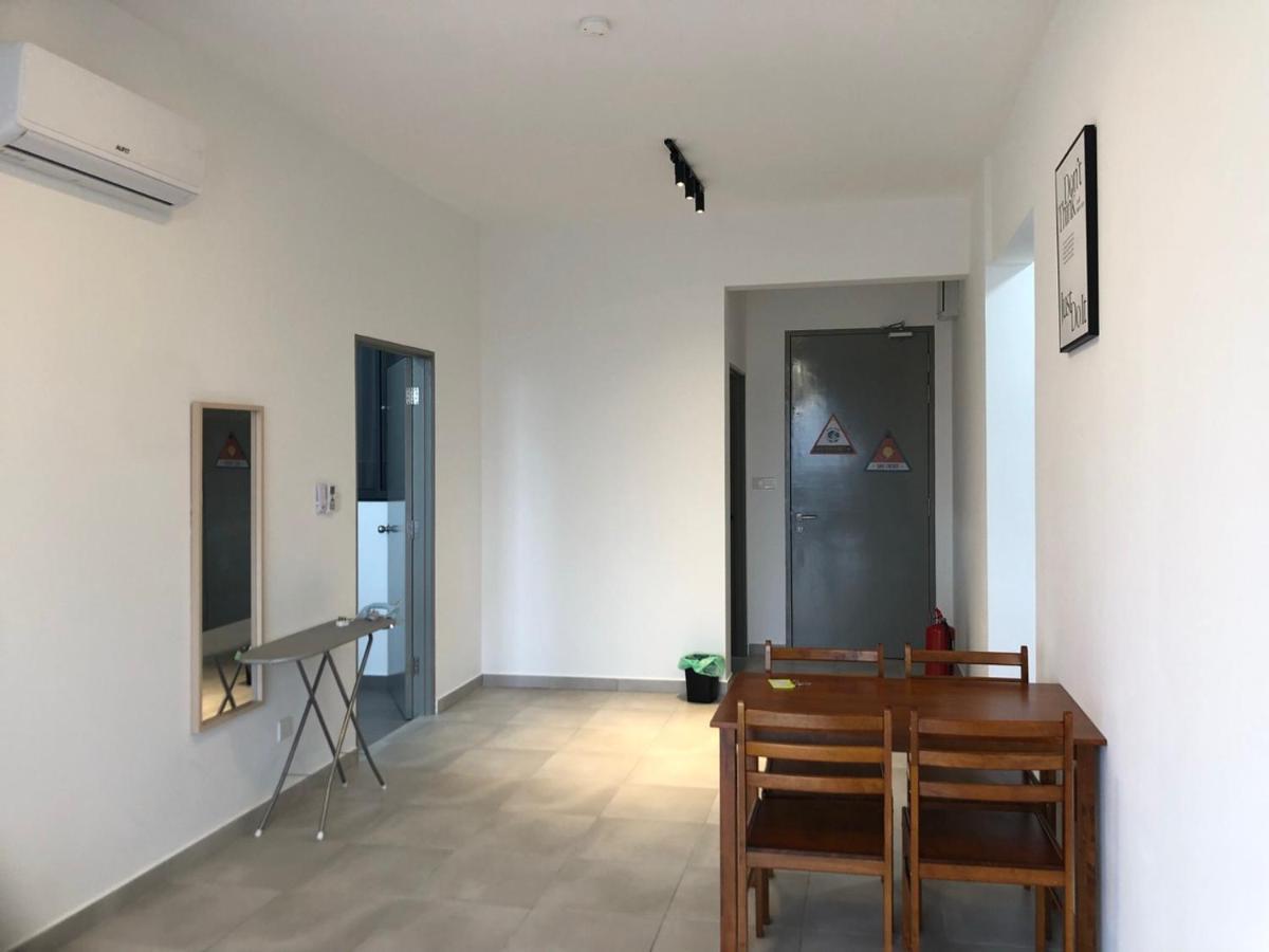 Sandakan Homestay Sea-Forest View Apartment 2R2B 海森雙景公寓 Exterior photo