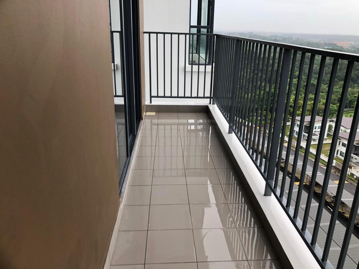 Sandakan Homestay Sea-Forest View Apartment 2R2B 海森雙景公寓 Exterior photo