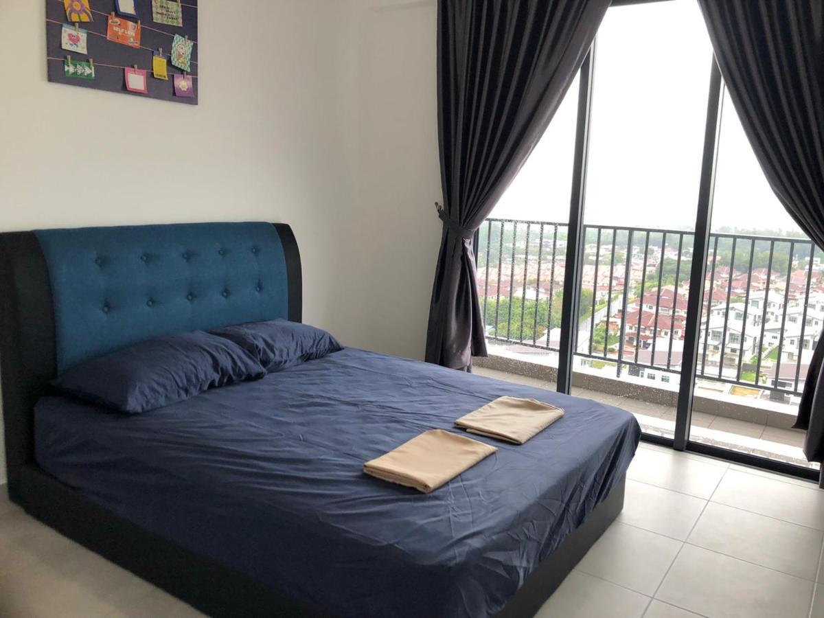 Sandakan Homestay Sea-Forest View Apartment 2R2B 海森雙景公寓 Exterior photo